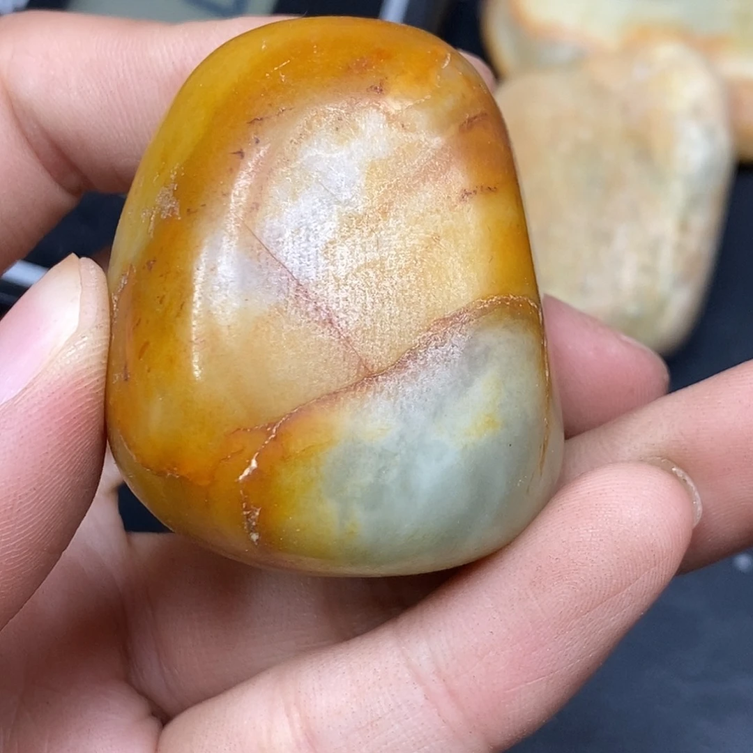 和田玉（糖玉）未镶嵌挂件