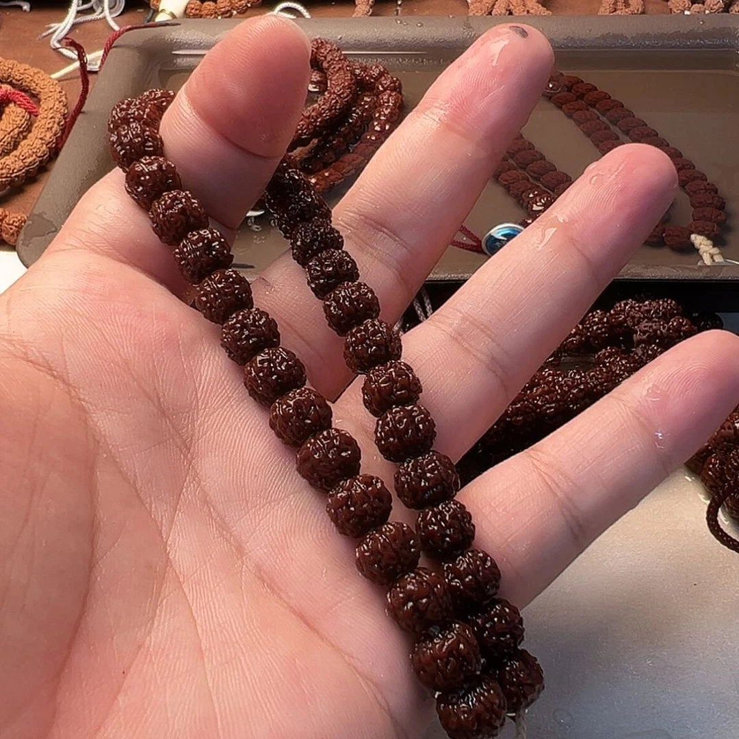 金刚菩提吊坠凹的梅花手持10