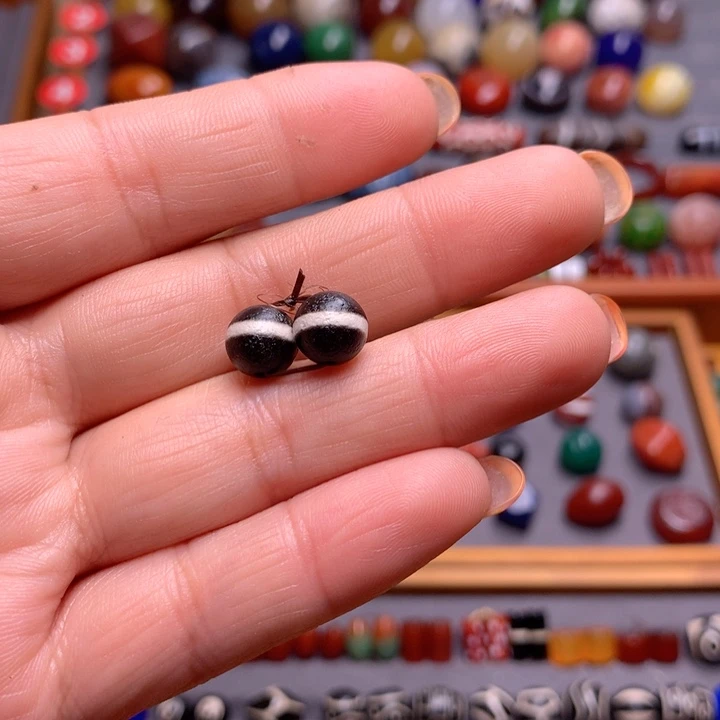 玛瑙/玉髓颈饰未镶嵌哈*西