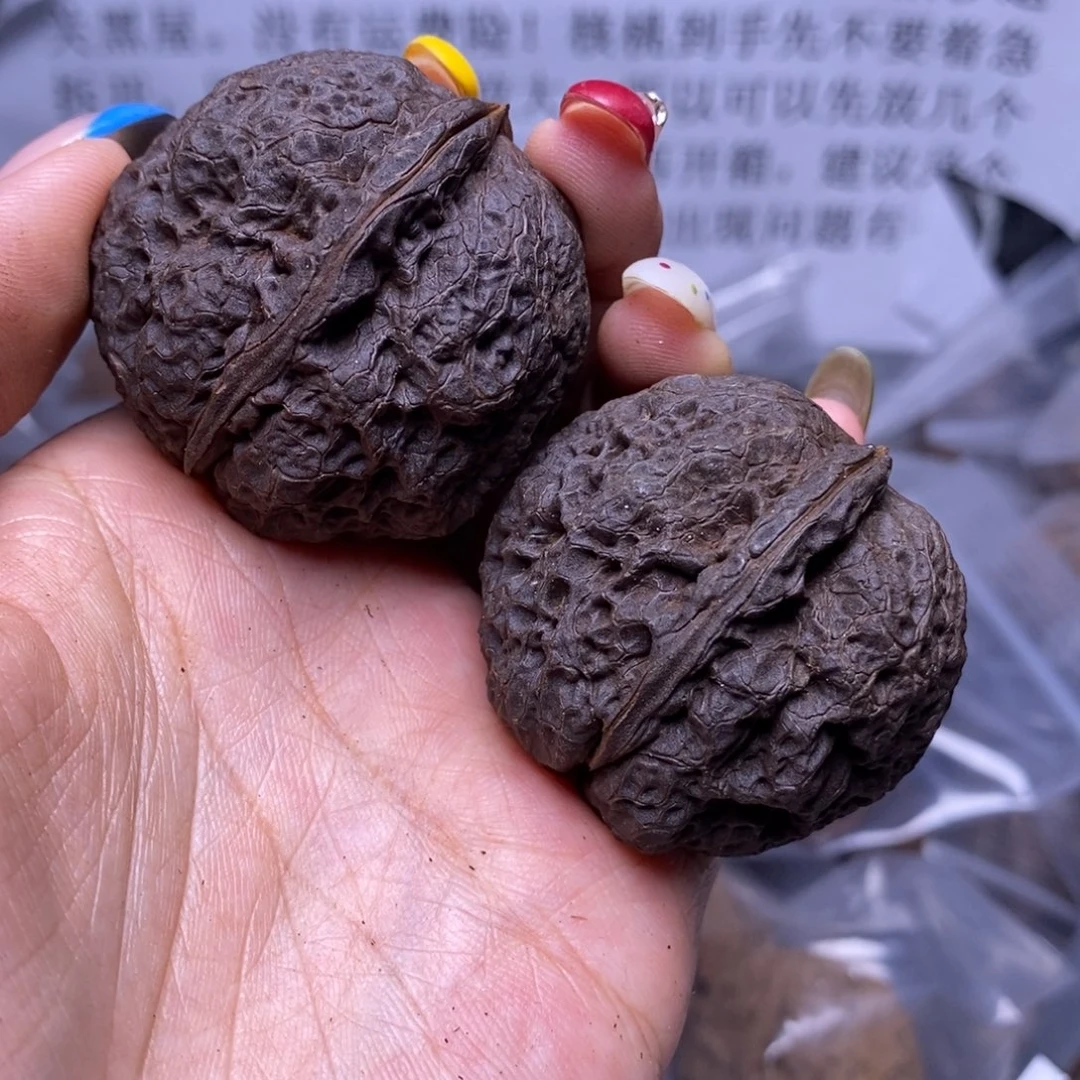 把件文玩核桃云南野生铁核桃44号42mm
