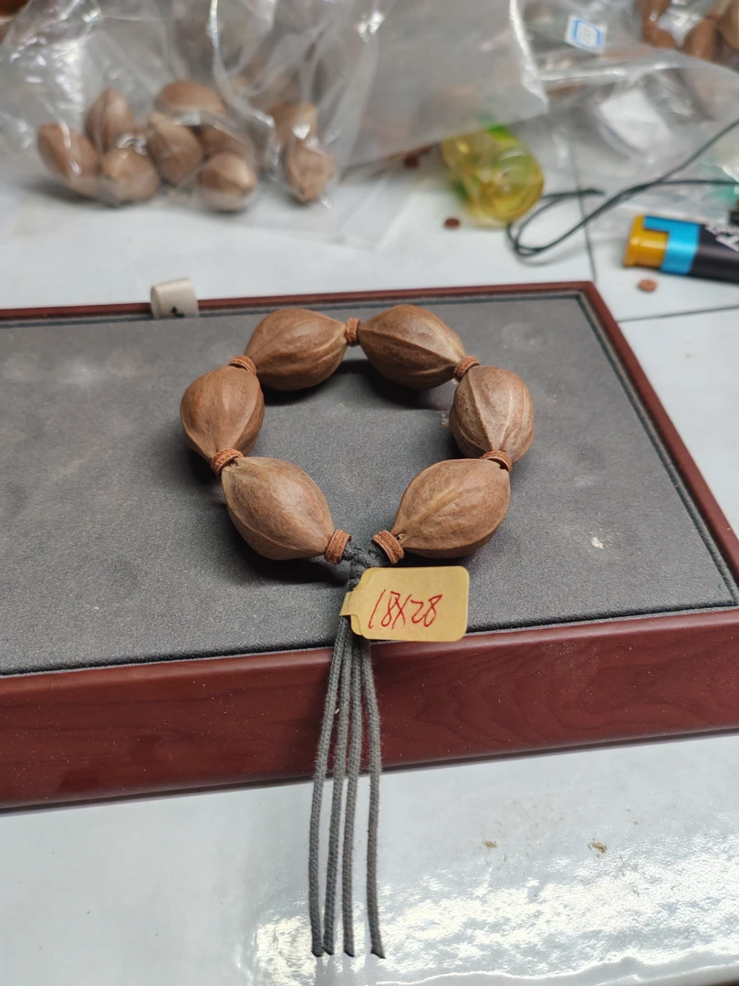 ZY专一批发福利17～18mm6颗手捻原生态正宗梅林铁核素串实拍无滤镜