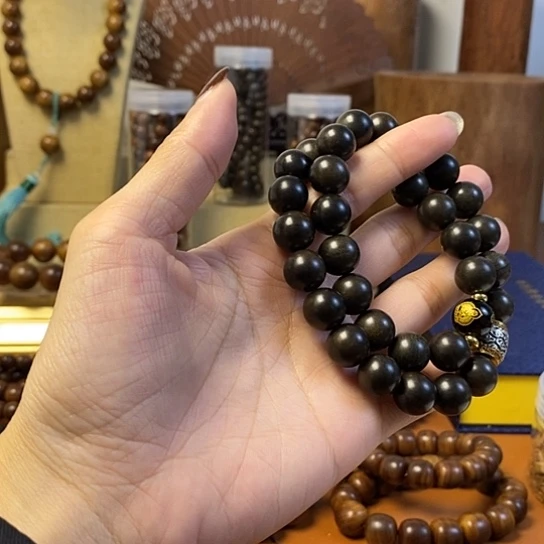 老山檀香阴沉1.2手持（八大守护）