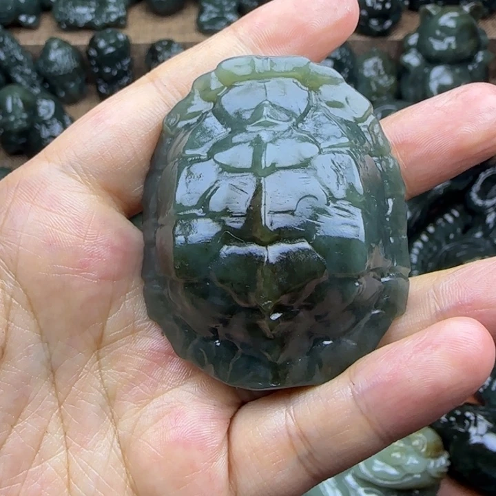 和田玉（糖玉）未镶嵌挂件