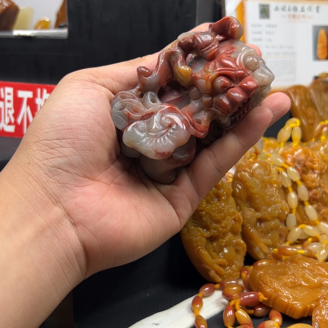 未镶嵌石英质玉（黄龙玉）黄龙玉