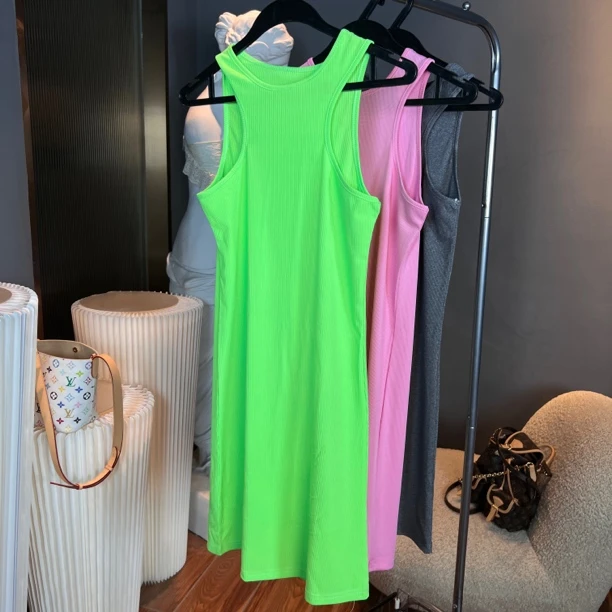 2025夏季工字背心裙显瘦绿色辣妹连衣裙