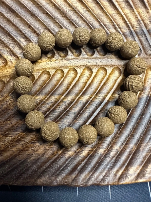 防蚊中药合香手串。