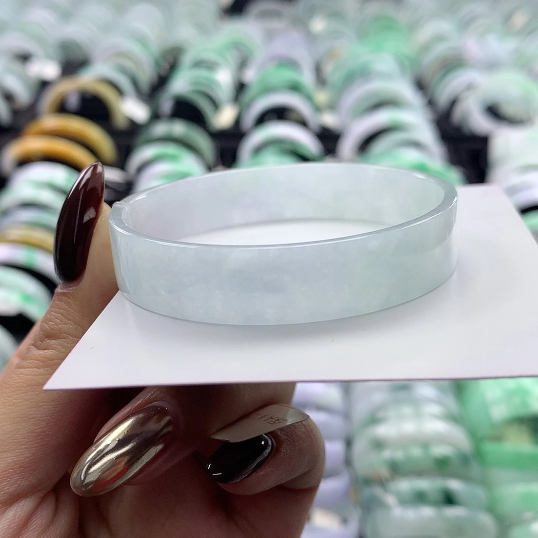 未镶嵌手镯翡翠公主