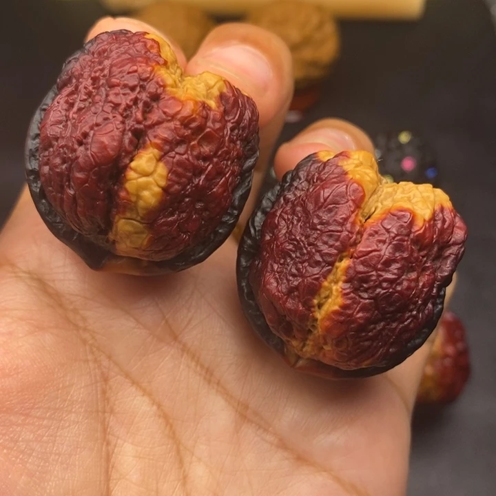 文玩核桃把件40尺蝴蝶蟾