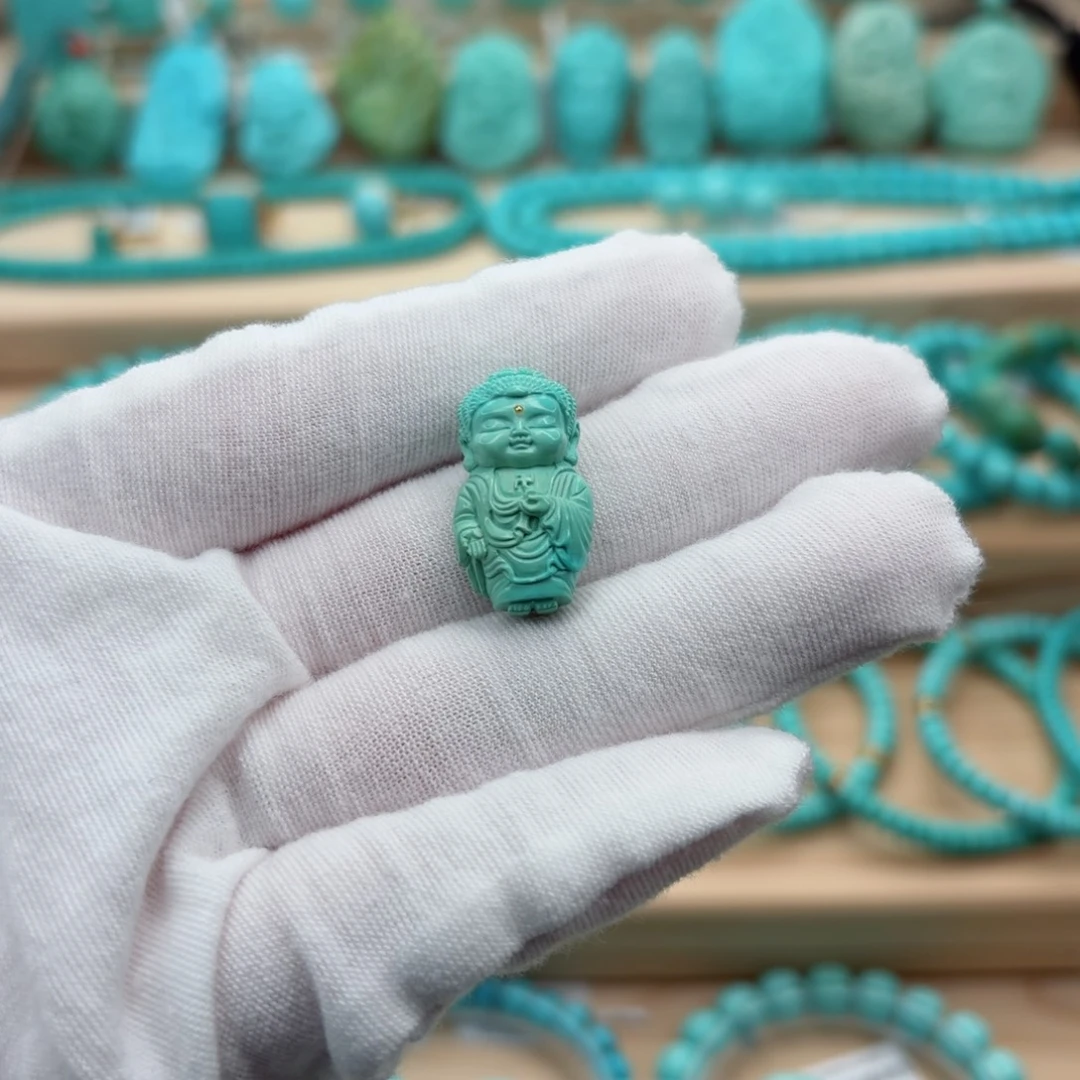 绿松石未镶嵌珠宝奇石