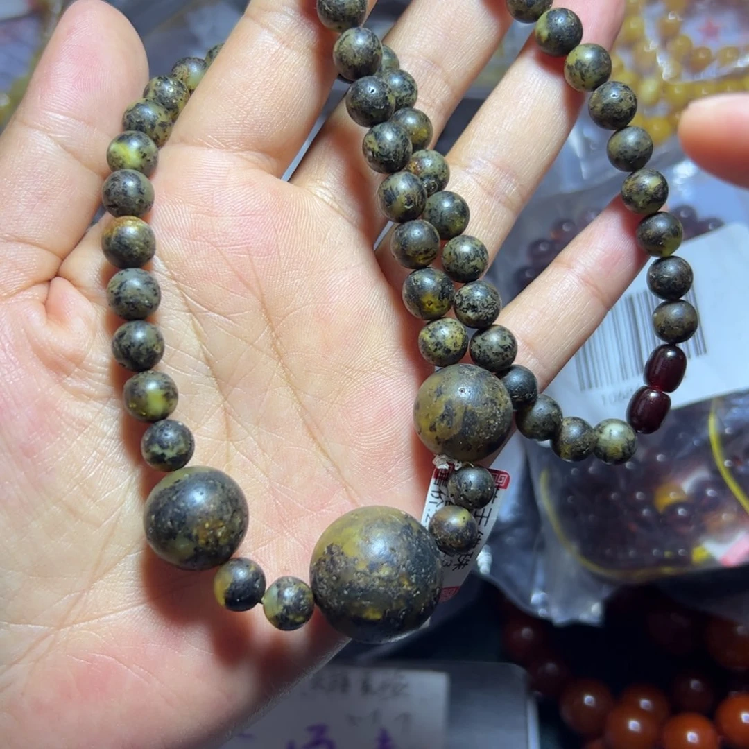 未镶嵌琥珀珠宝奇石282