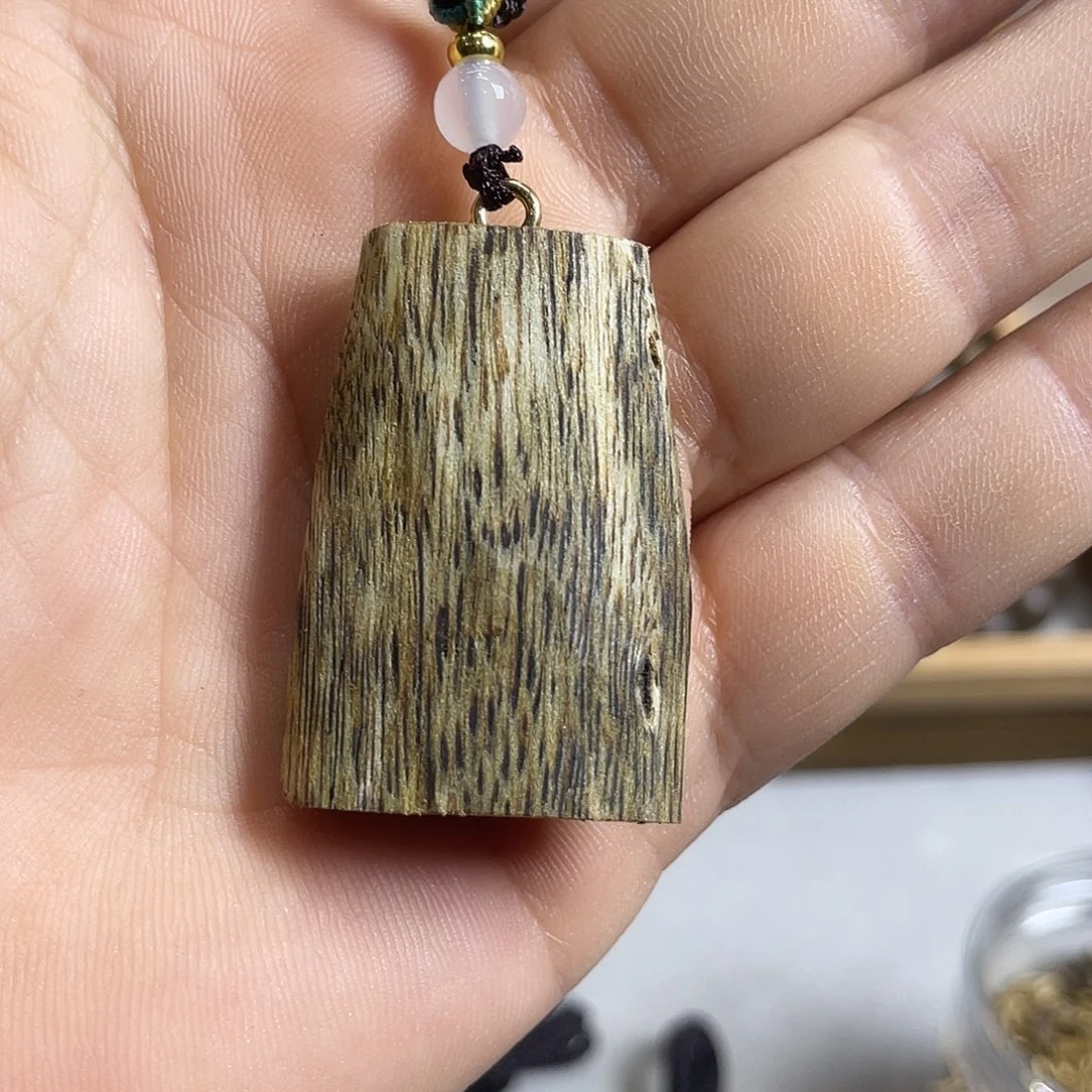 沉香碎屑沉香奇楠沉香老料花香韵