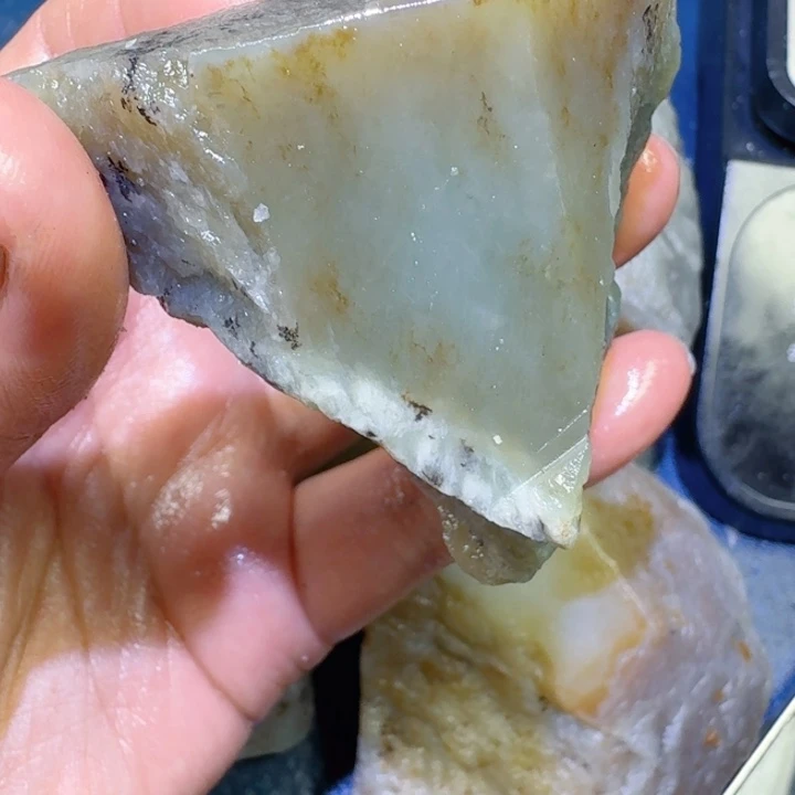 和田玉未镶嵌珠宝半成品