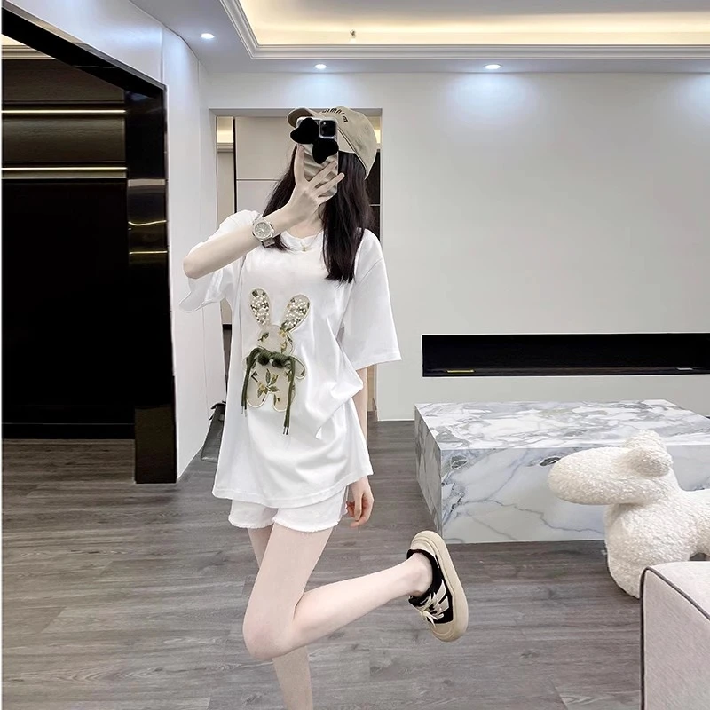 白色短袖女t恤夏季宽松2025新款钉珠刺绣设计感欧货洋气中长款