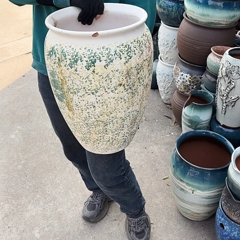 口27高41瑕疵盆子。