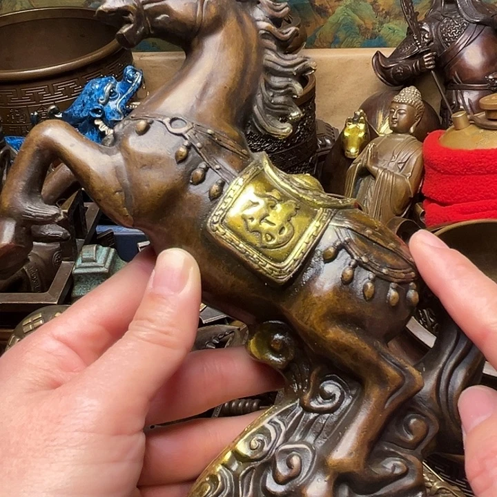 精美铜器批发档口