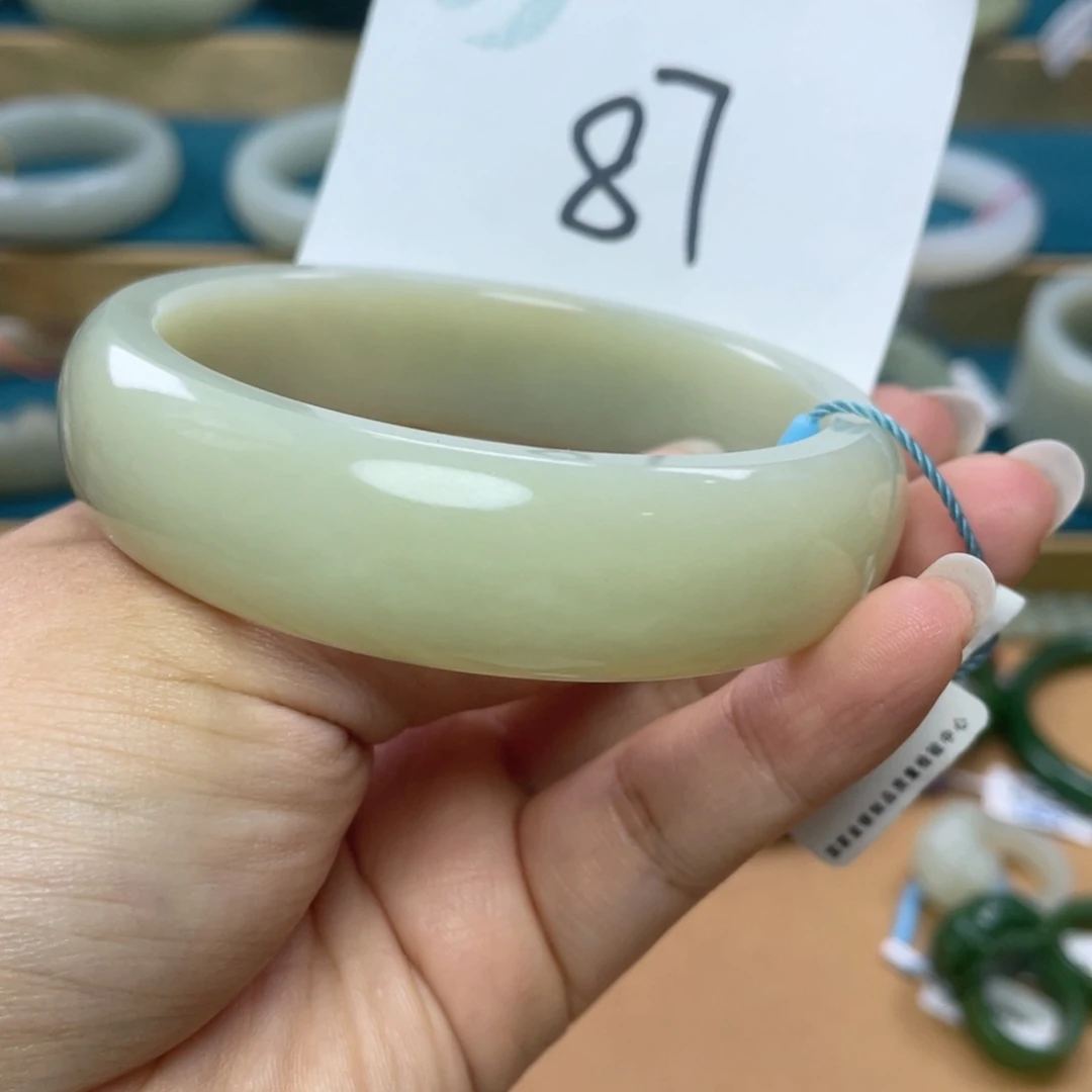 未镶嵌手镯和田玉圈口61