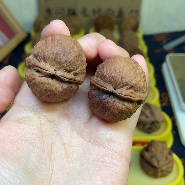 文玩核桃把件47、石蛋38