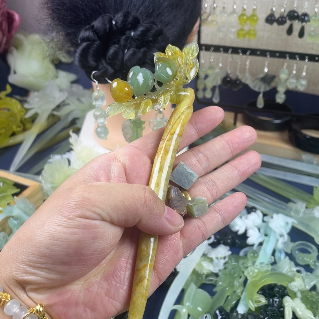 蛇纹石玉发饰未镶嵌D***s