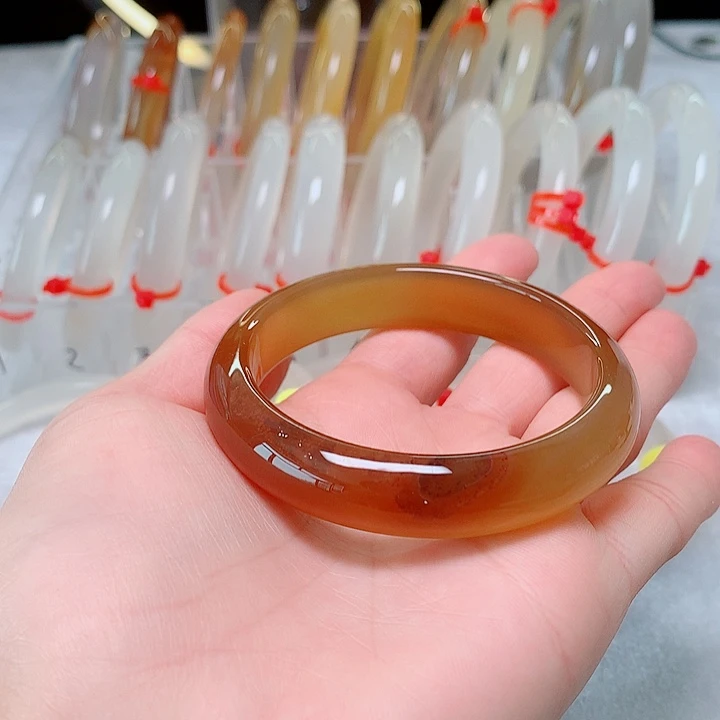 玛瑙/玉髓手镯未镶嵌