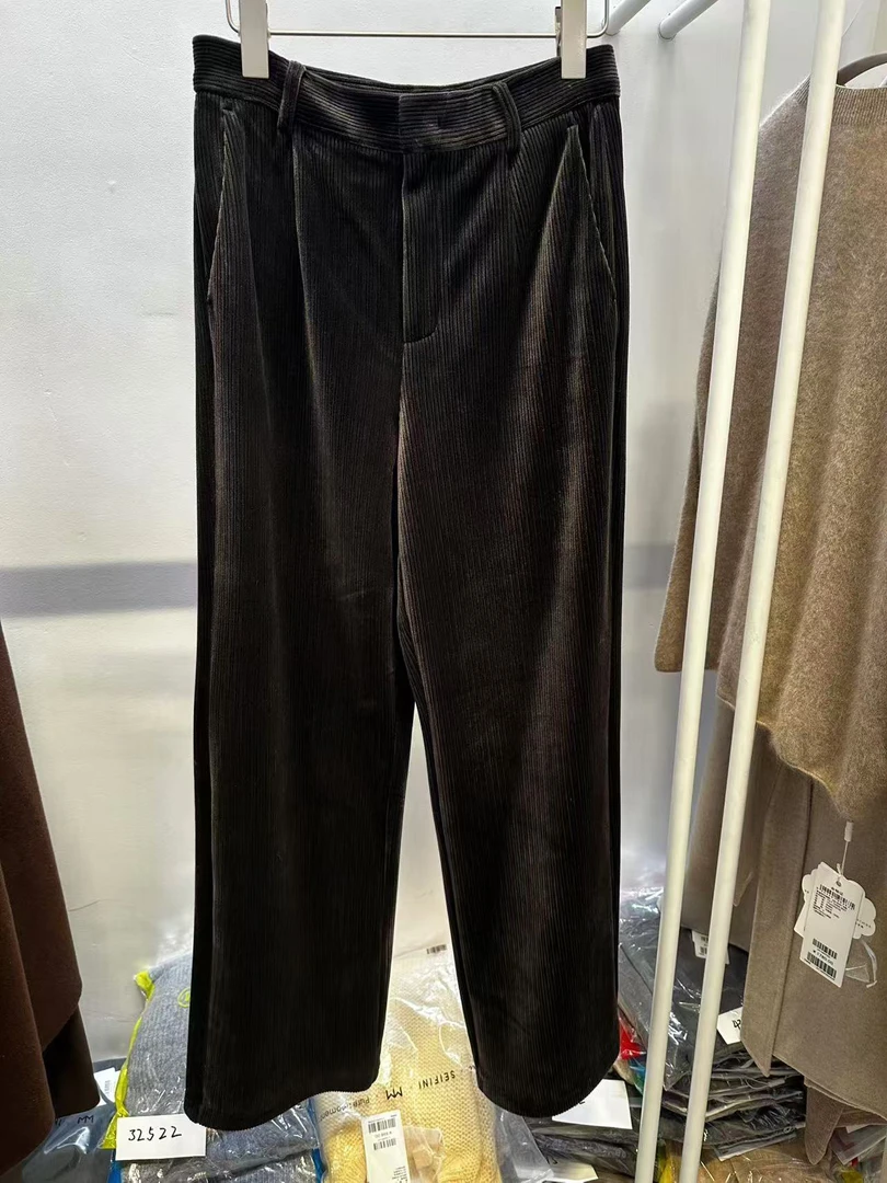 直筒灯芯绒黑色裤子