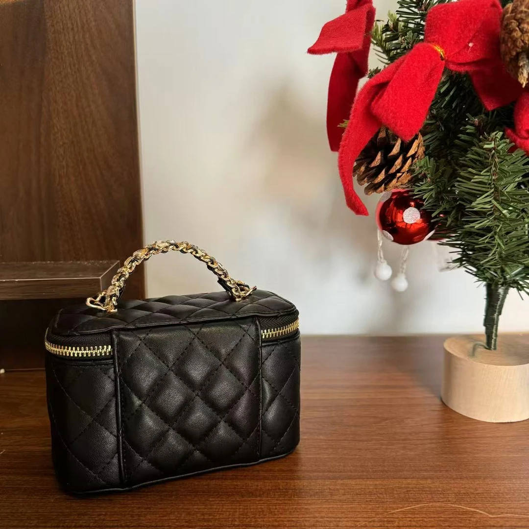 033精致金属手提菱格小香风2025新款时尚链条单肩