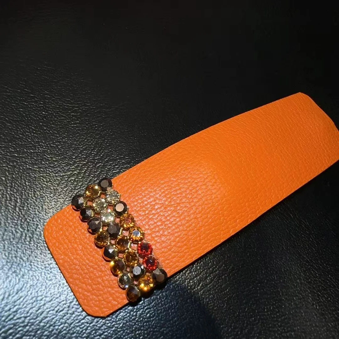 韩国施华洛皮感发夹Y5627