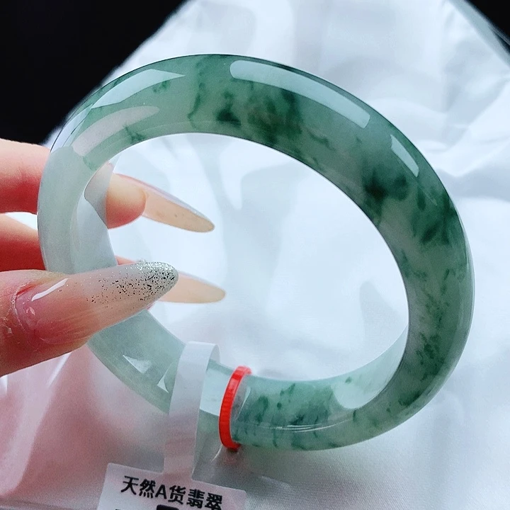 翡翠未镶嵌手镯54圈