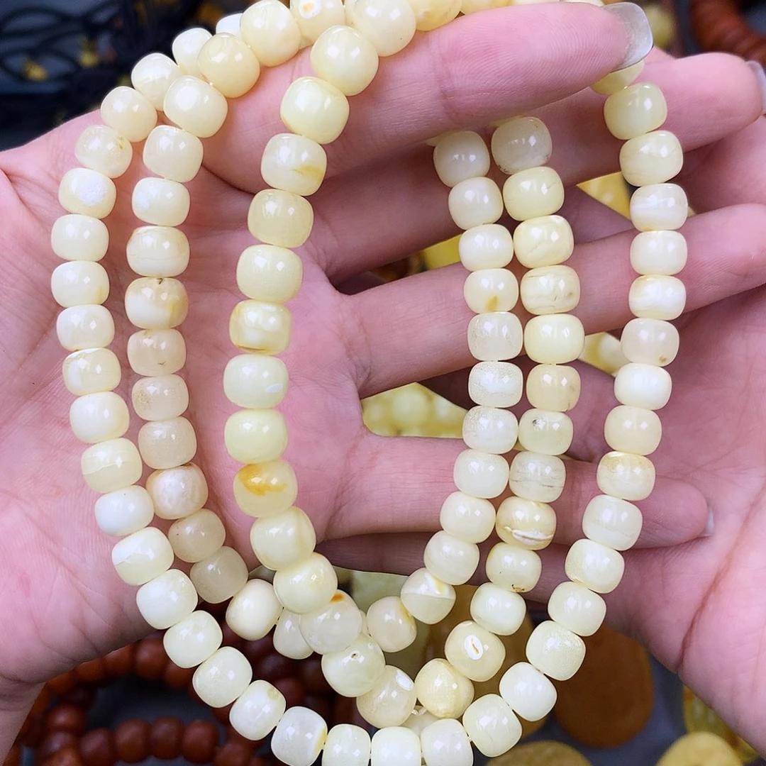 未镶嵌琥珀珠宝奇石