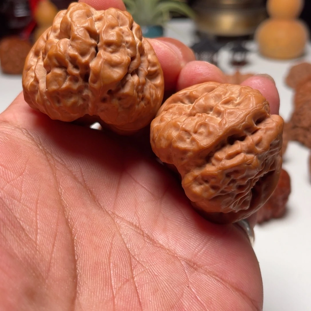 黑***黑文玩核桃吊坠蛤蟆头40微修尖