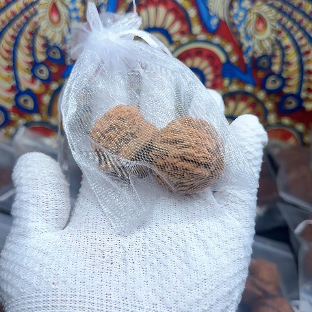 文玩核桃把件为****头四座楼