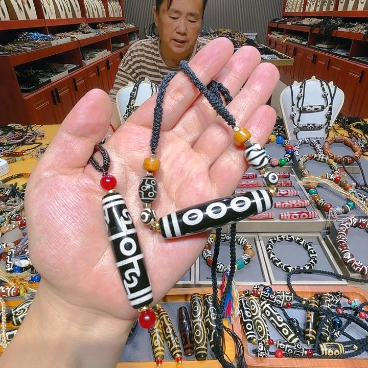 未镶嵌玛瑙/玉髓珠宝奇石