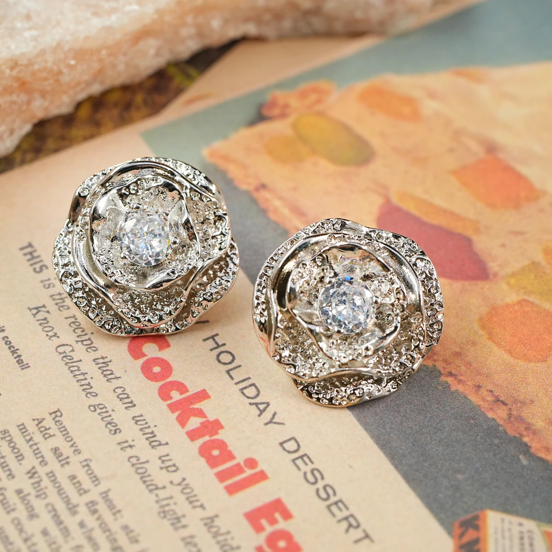 铜合金耳饰 LeLe 耳钉 重工立体茶花轻奢满钻镶嵌百搭 8814