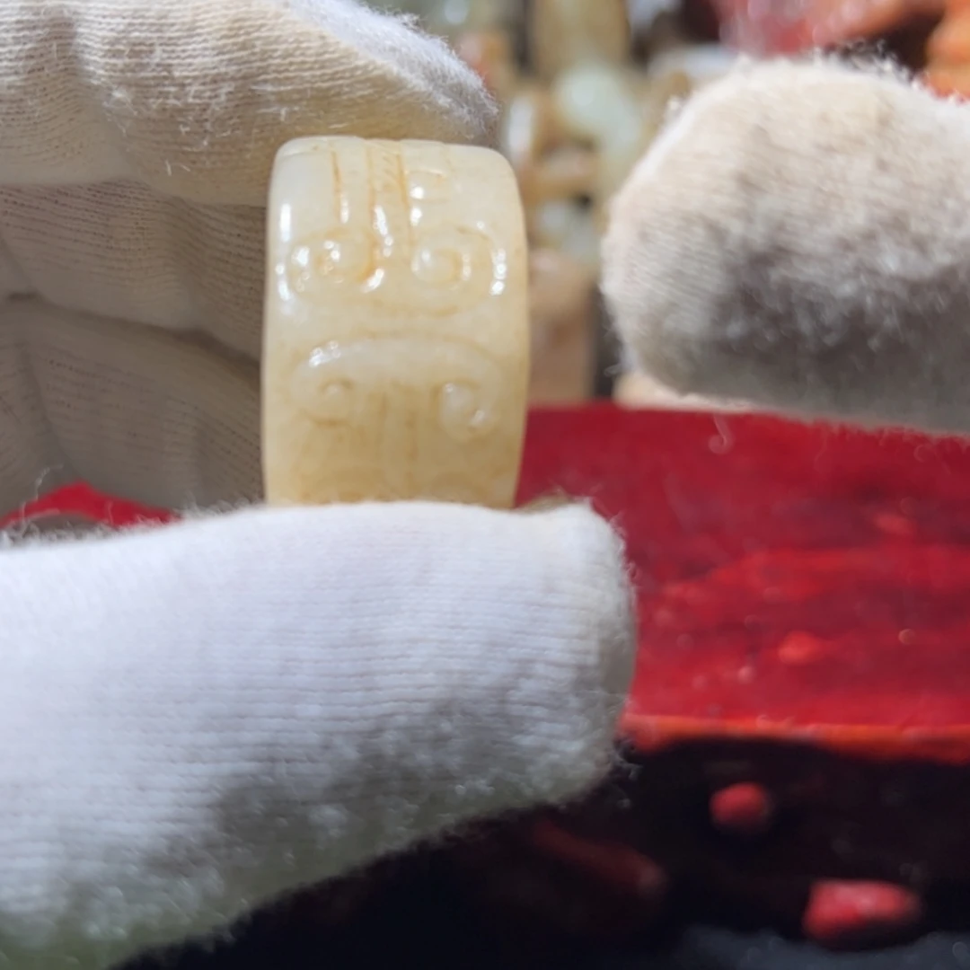 用***5和田玉未镶嵌挂件