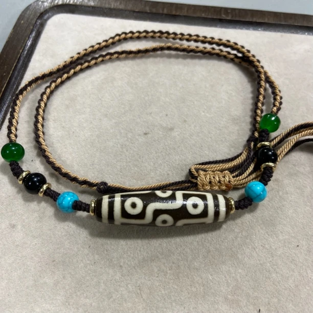 C792九眼玛瑙名族风新中式吊坠（底色多样，发其一）