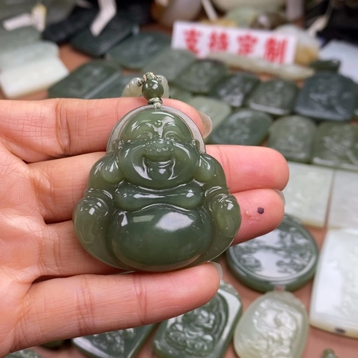 和田玉未镶嵌颈饰予