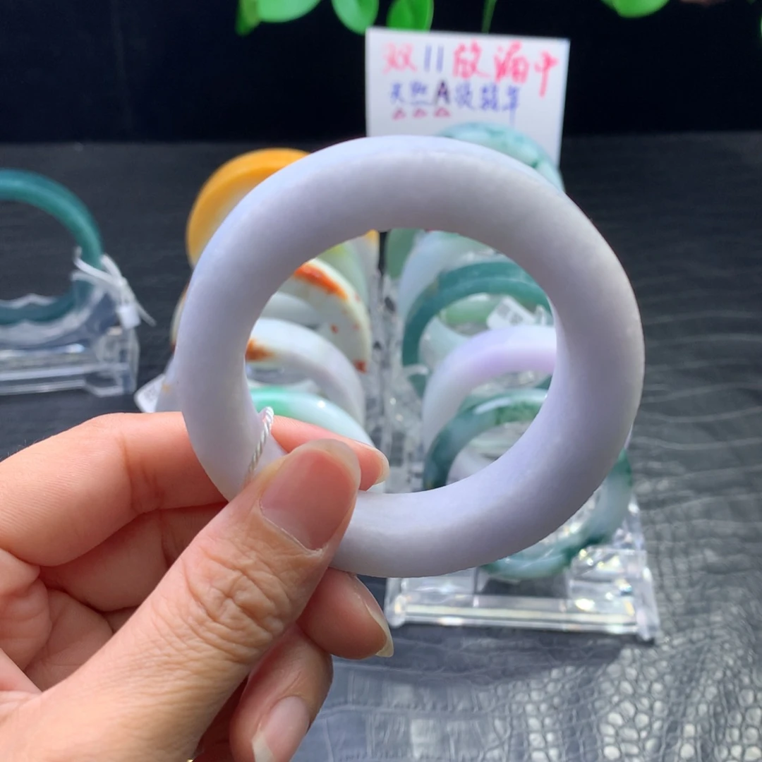 定制翡翠未镶嵌手镯定制