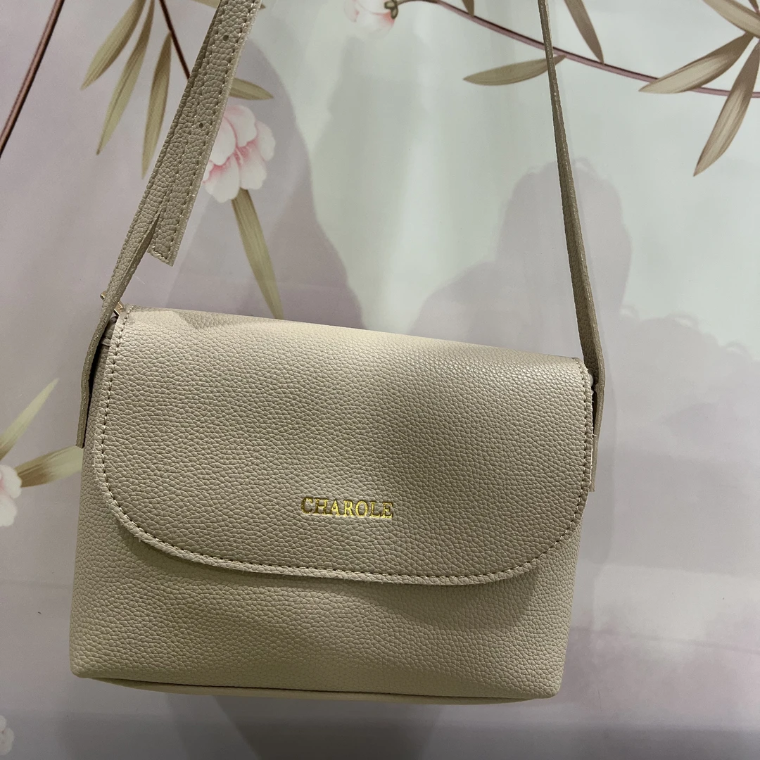 加大款软皮大容量斜挎包休闲百搭轻便新款女包2013