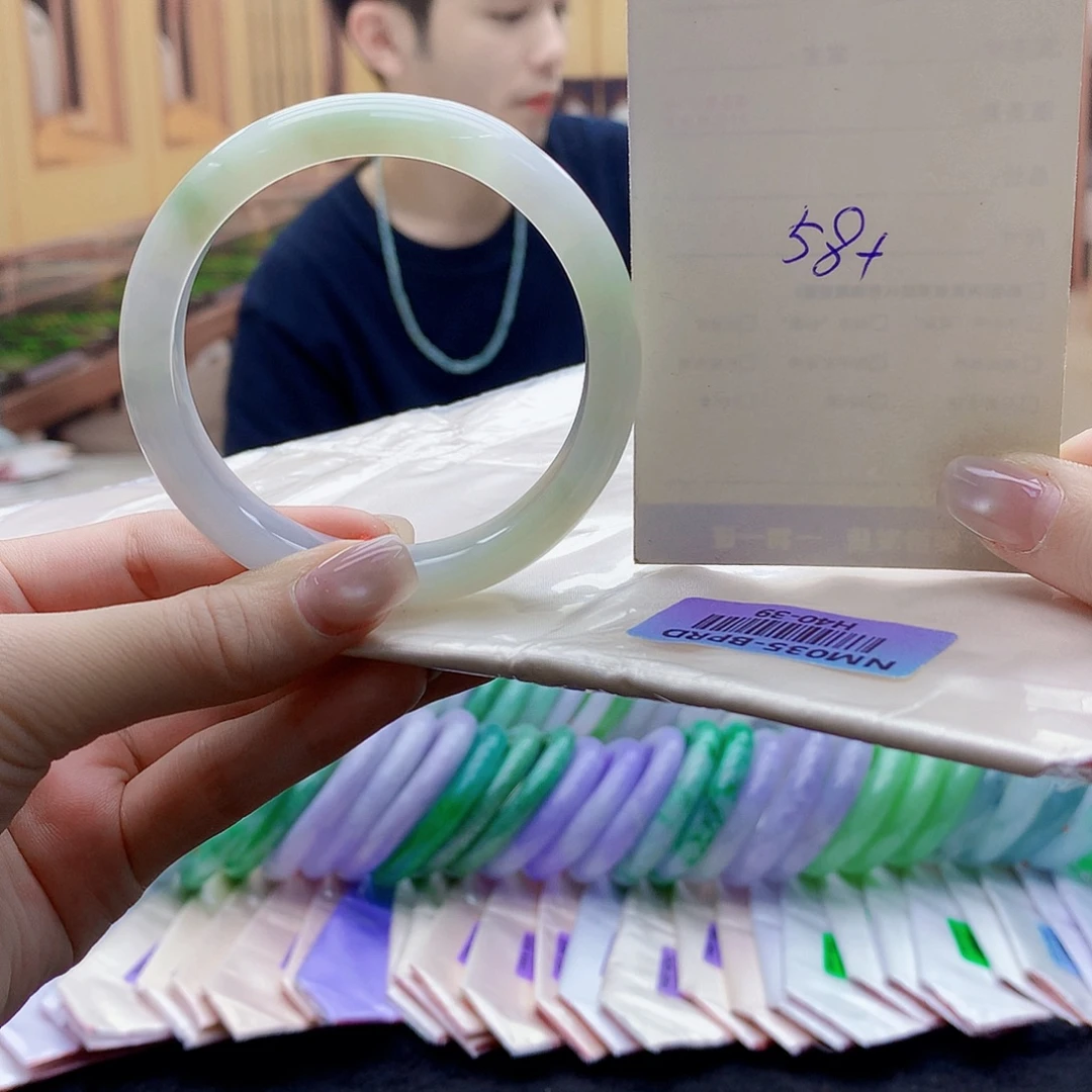 翡翠手镯未镶嵌hg