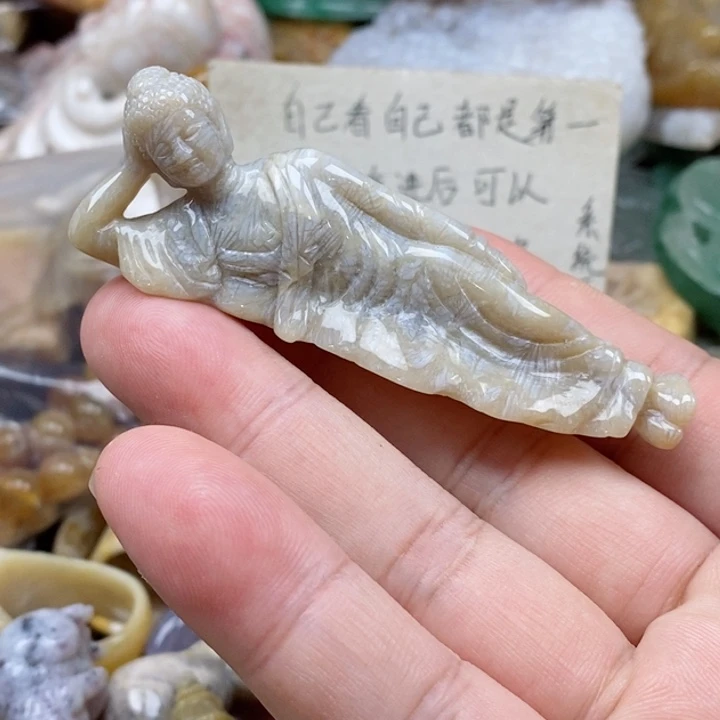 石英质玉未镶嵌颈饰