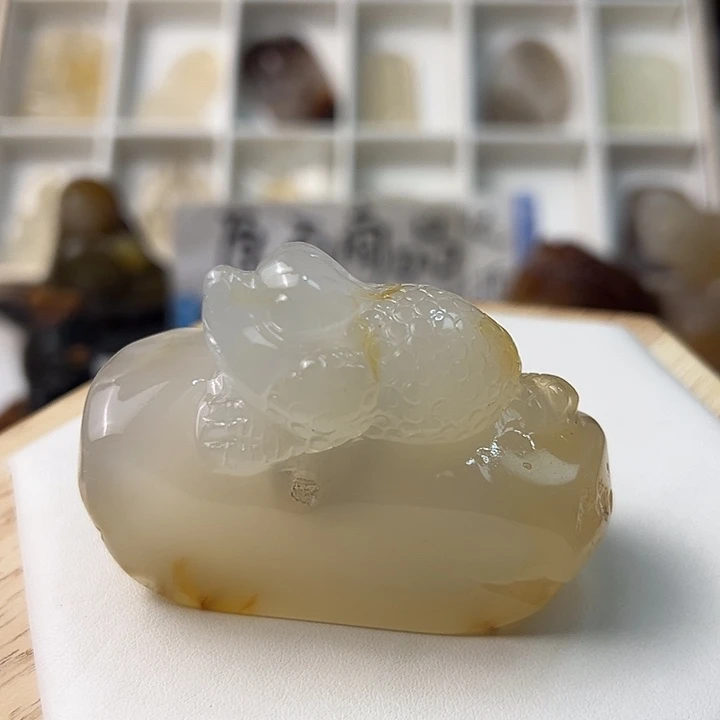玛瑙/玉髓颈饰合金