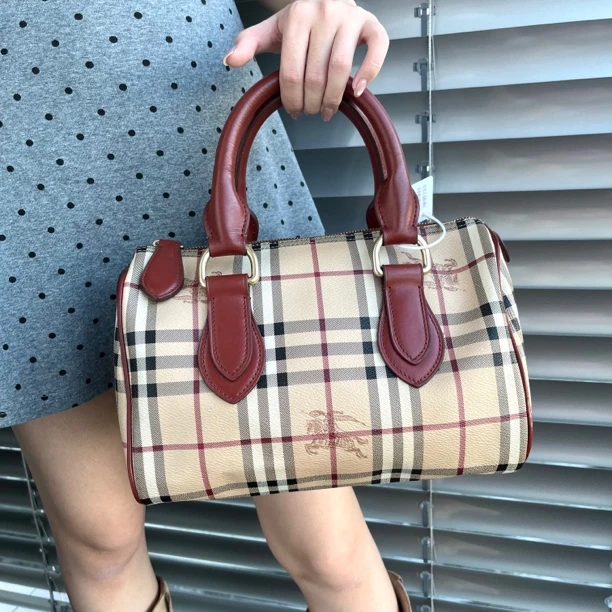 95新 BURBERRY/博柏利 XM/红棕经典战马格纹26波士顿/WJ09110464