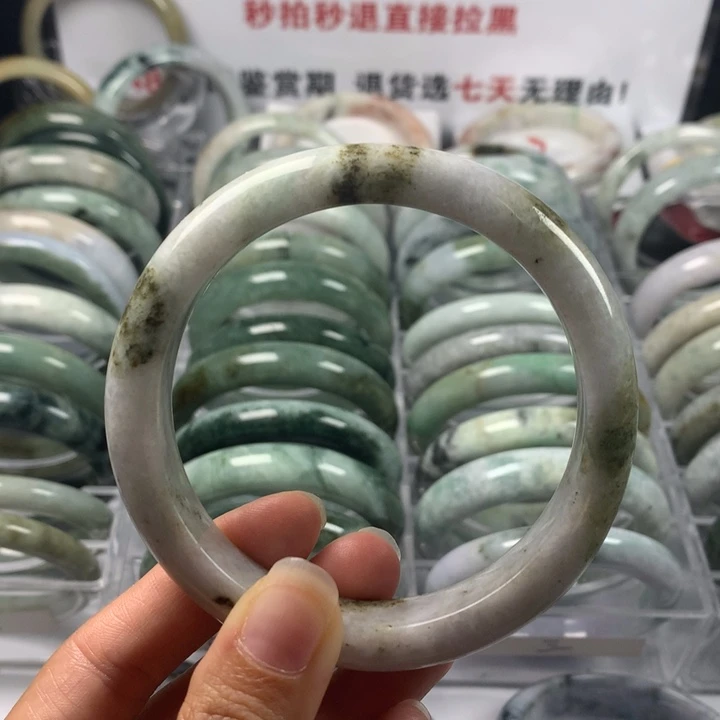 未镶嵌手镯翡翠52号