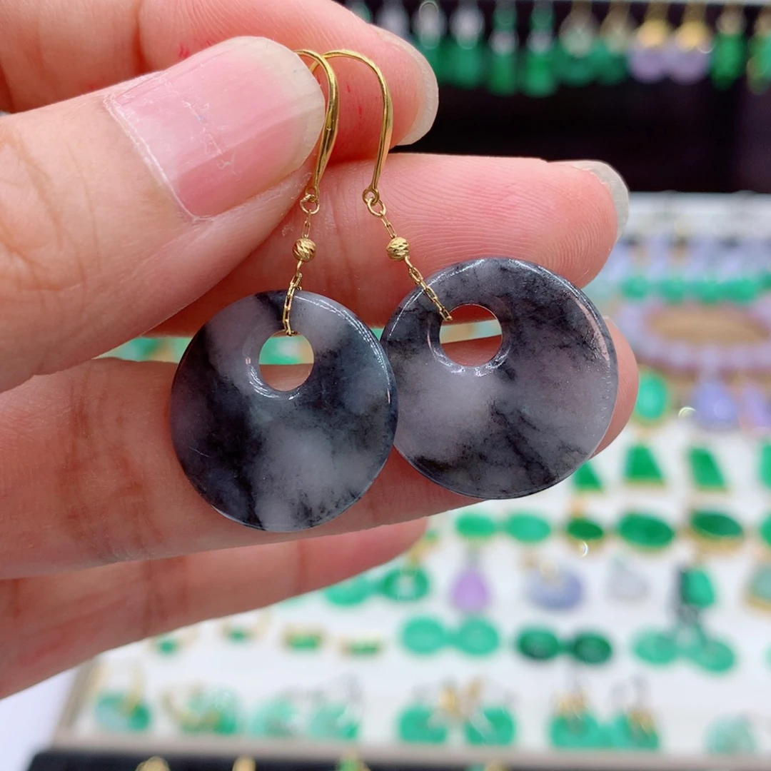 翡翠18K金镶嵌耳饰的