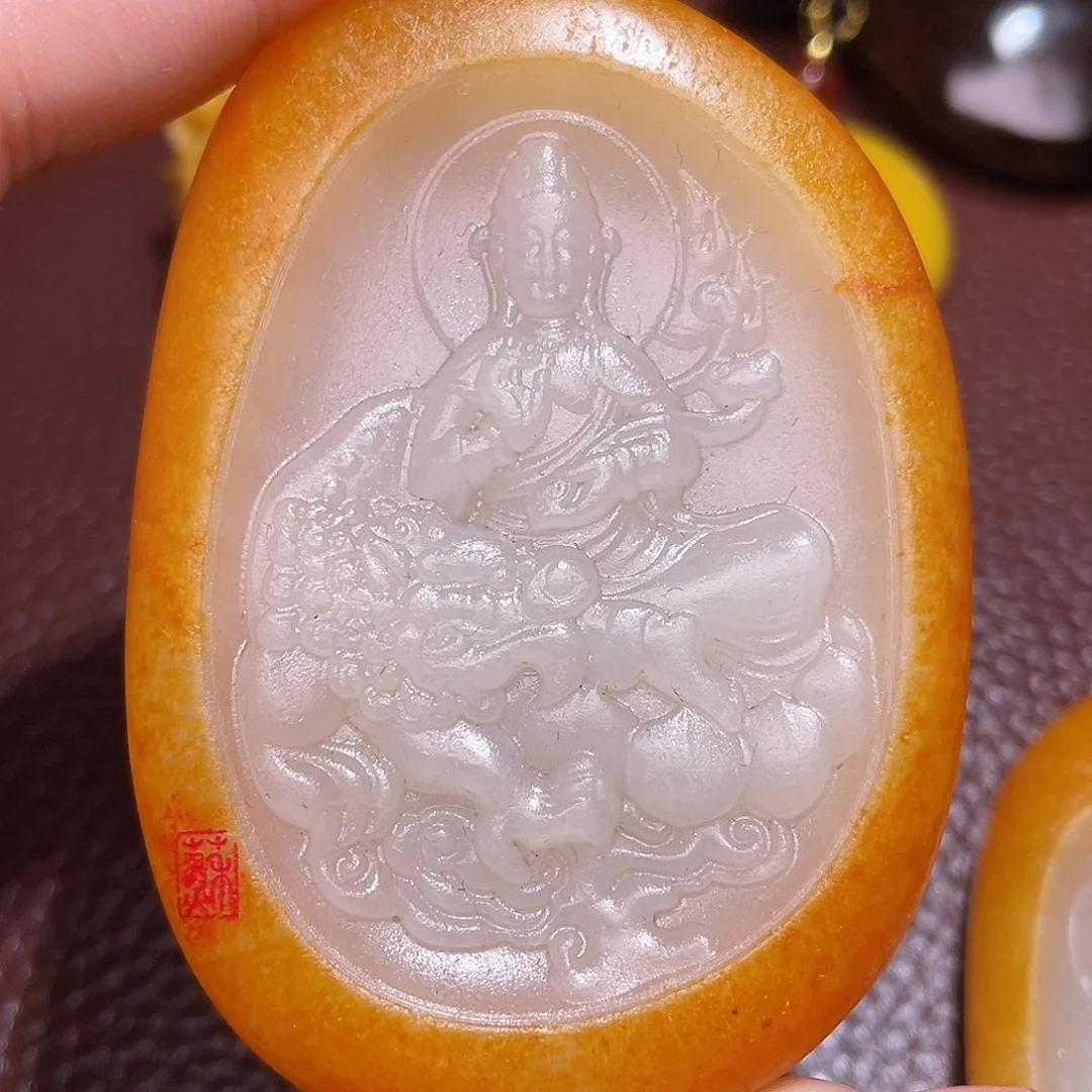 丁***伟和田玉未镶嵌颈饰