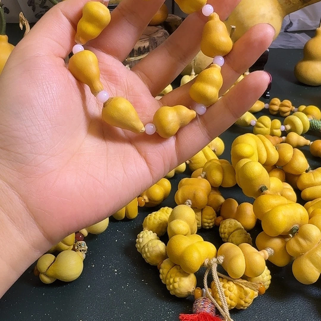 李***瓶大叶紫檀（黑酸枝木类）
