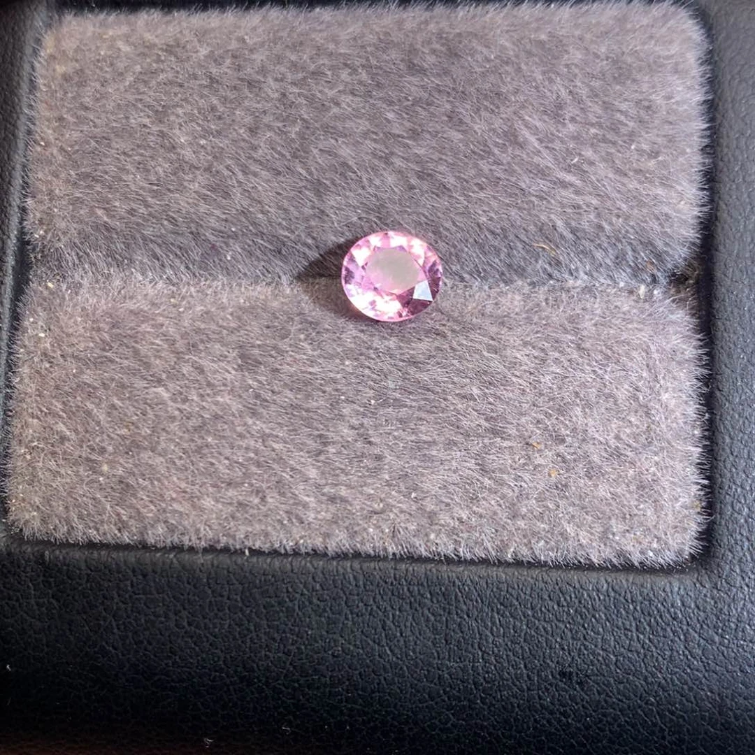 碧玺未镶嵌珠宝奇石1.05ct