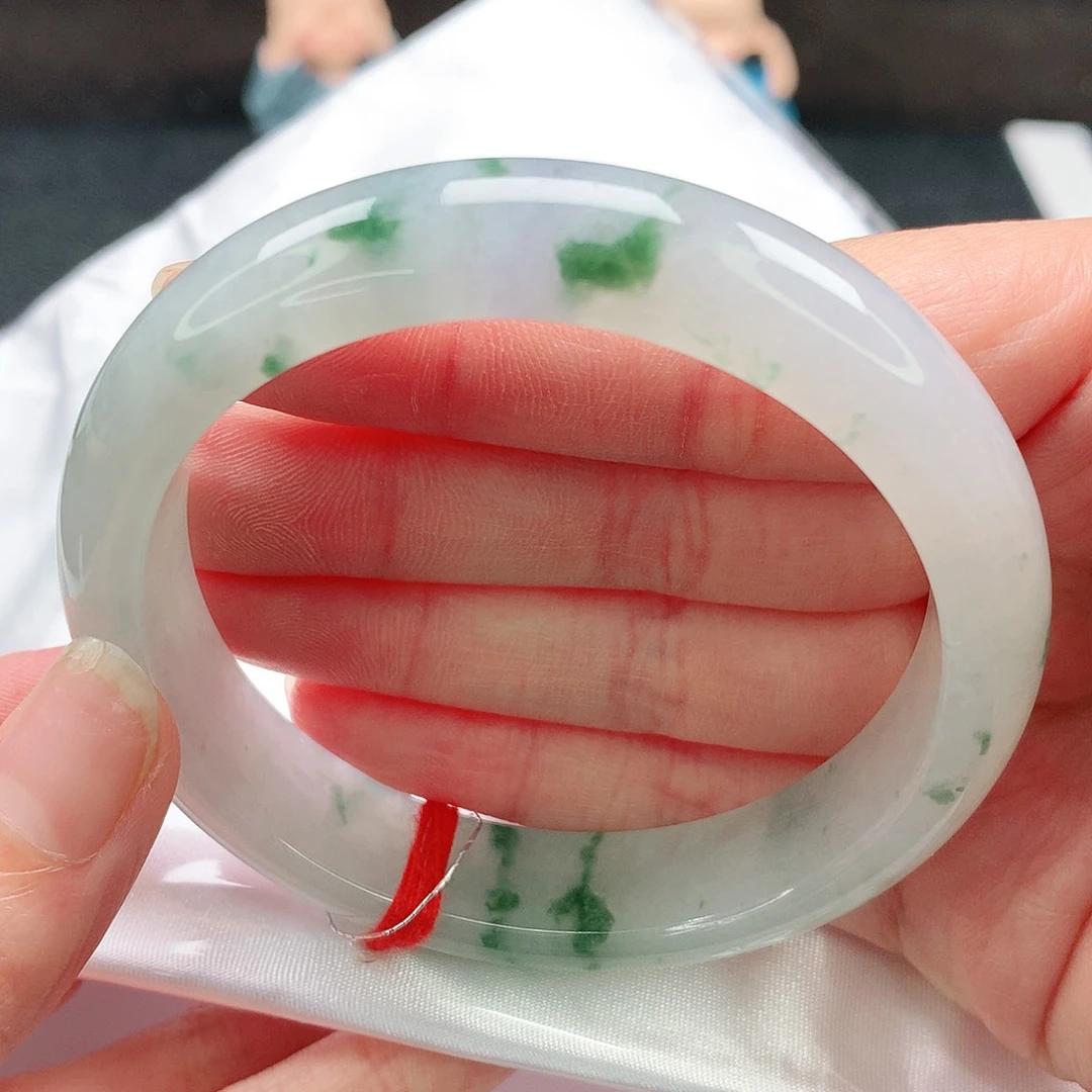 翡翠未镶嵌手镯57圈