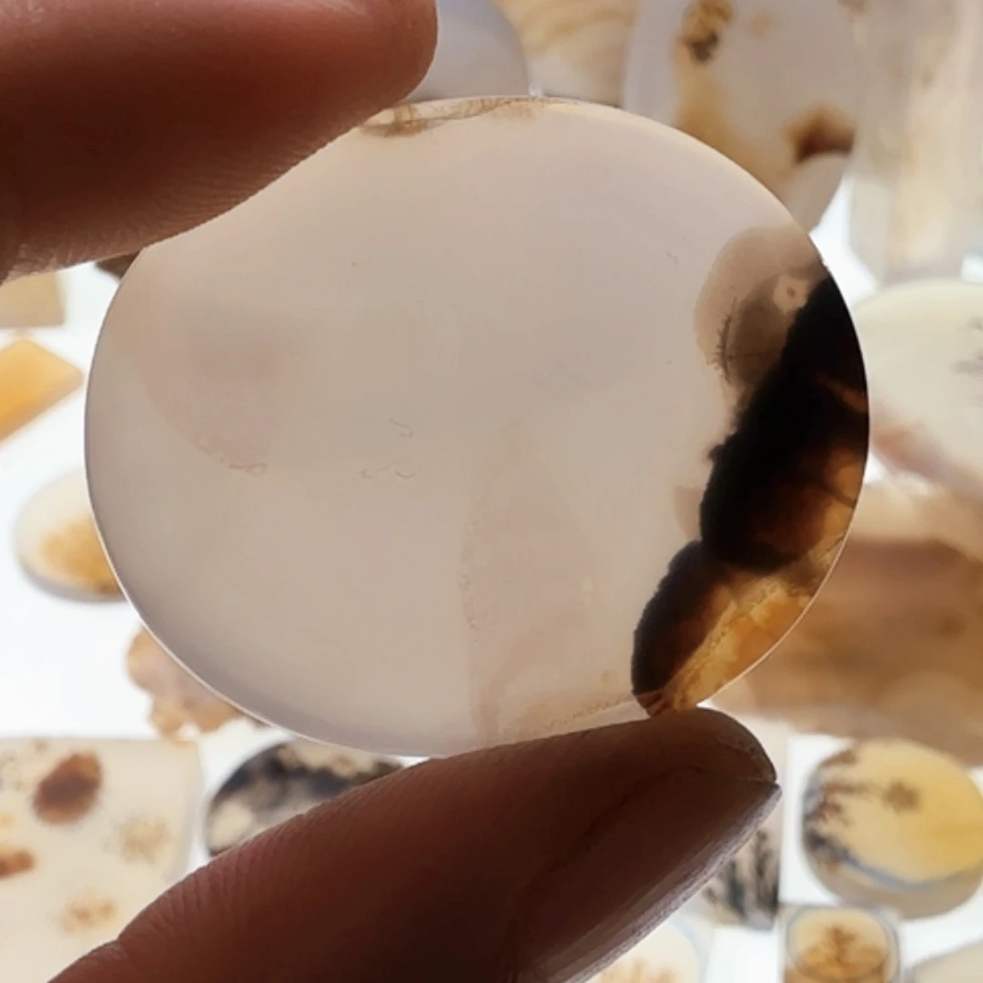 玛瑙/玉髓未镶嵌珠宝半成品