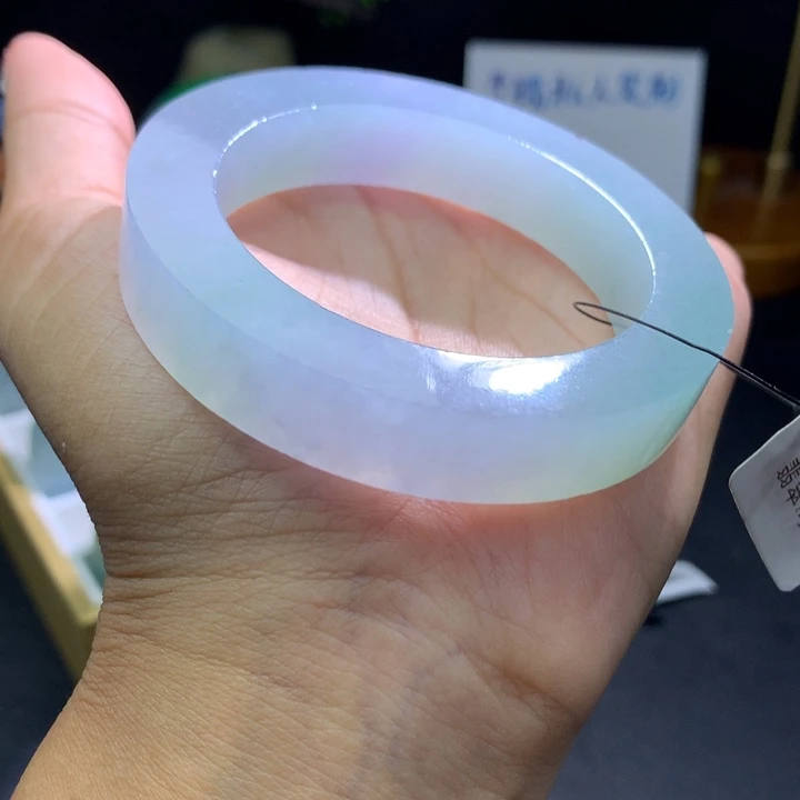 未镶嵌翡翠手镯定制翡翠