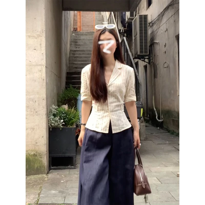 轻熟风条纹衬衫设计感夏季polo领小众显瘦修身气质法式时尚上衣女